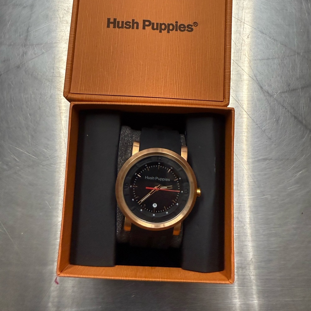Hush Puppies Men's Classic Gold and Black Watch